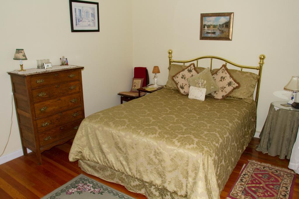 Historic Hill Inn Newport Ruang foto