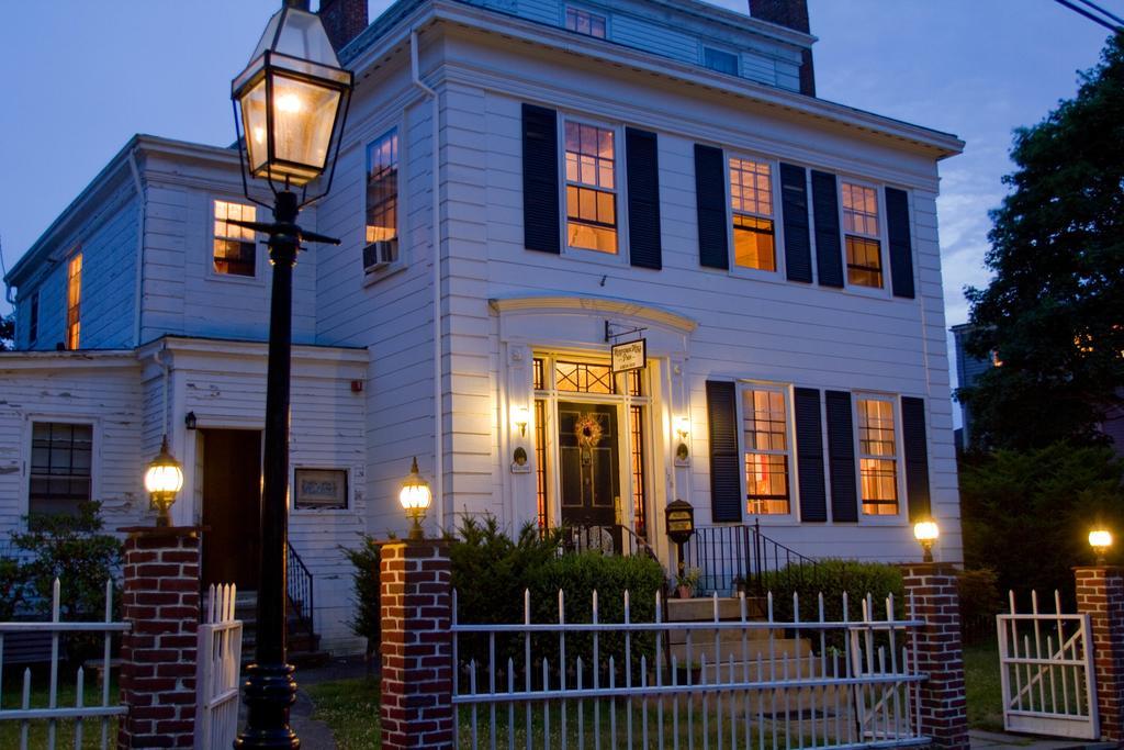 Historic Hill Inn Newport Bagian luar foto