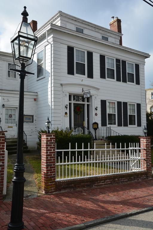 Historic Hill Inn Newport Bagian luar foto