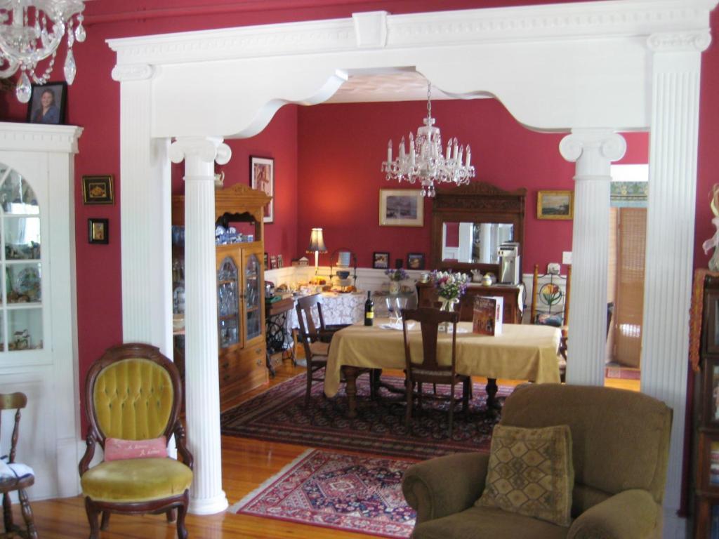 Historic Hill Inn Newport Bagian luar foto