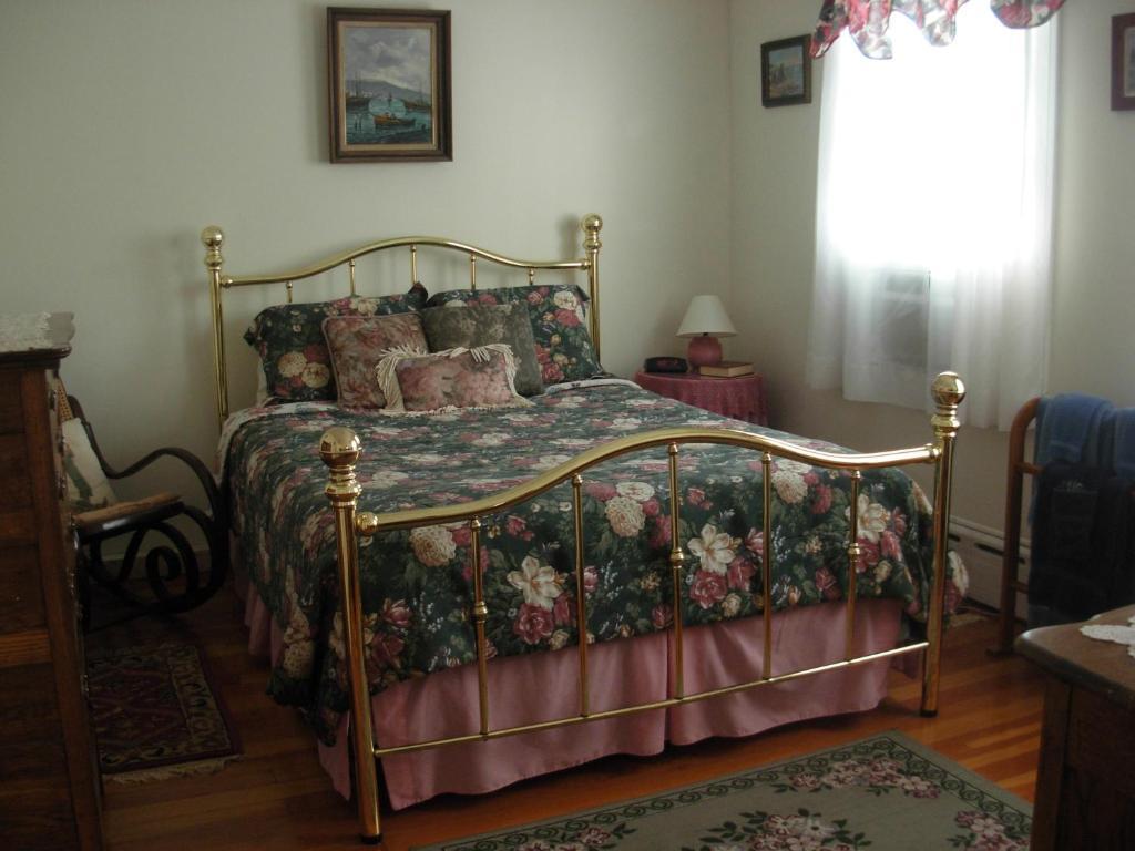 Historic Hill Inn Newport Ruang foto