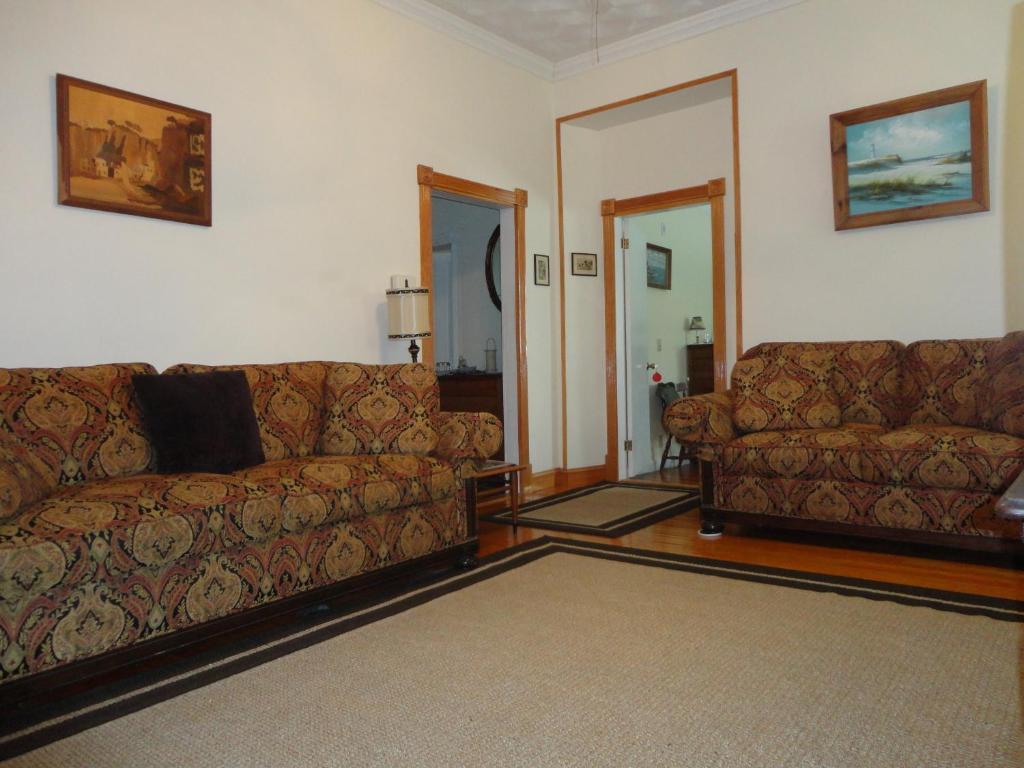 Historic Hill Inn Newport Ruang foto